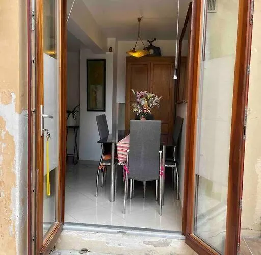 Chezadrienparis - De 90m2 En Souplex Appartement Paris