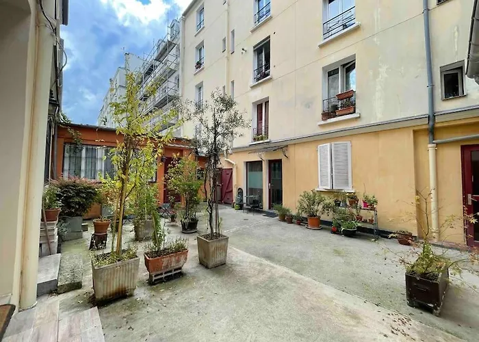 Chezadrienparis - De 90m2 En Souplex Appartement Paris